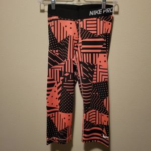Nike Pro women's crop tights size small
